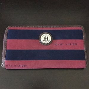 Tommy Hilfiger wallet